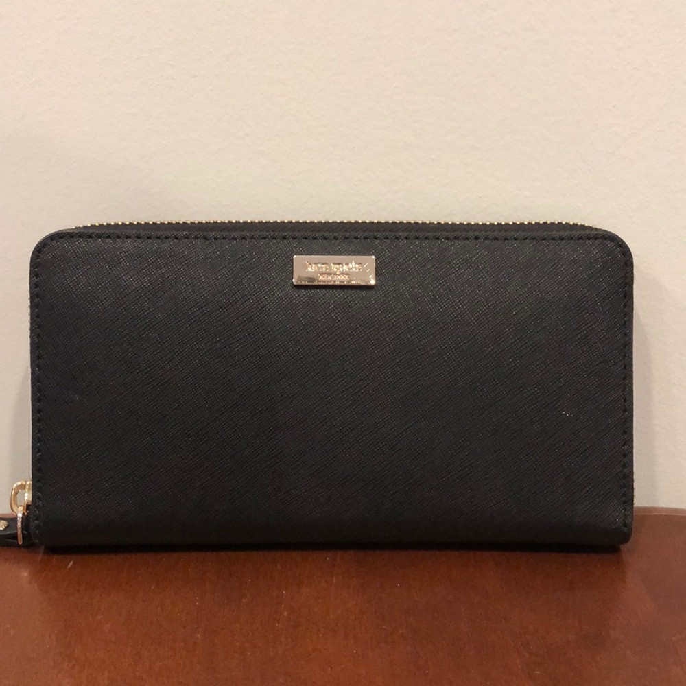 Kate Spade Black Laurel Leather Zip Wallet
